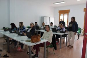 Entrega de diplomas del curso Promociona tu negocioo