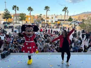 Benahadux enciende su alumbrado Nochevieja Infantil 2024