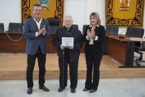 Carboneras alcalde, homenajeado y concejala de Turismo
