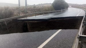 Carreteras cortadas por el temporal en Almería