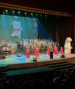 Coro Góspel de Clasijazz pone alma y luz a la Navidad
