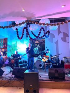 Diego Cruz en el concierto tributo a The Beatles (1)