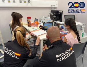 Policía Nacional Diseño sin título