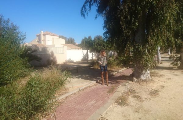 Roquetas Ciudadanos Lourdes García Garzón en Punta Entinas-Sabinar y del IES Las Marinas