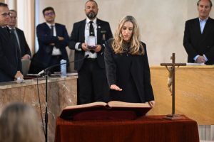 retoques en las delegaciones de Área del Equipo de Gobierno pleno ANA TRIGUEROS TOMA POSESIÓN