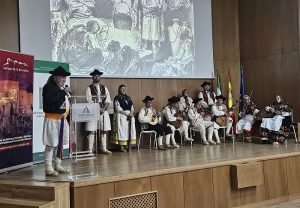 Amigos Alcazaba-Presentación libro Lorenzo Cara (5)