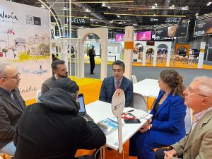 BALANCE AYUNTAMIENTO ALMERÍA FITUR 2026 Reunión con Ayto Cádiz para intercambio cultural entre Museo Guitarra y espacios dedicados a la música