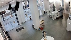 Guardia Civil detiene al presunto autor de cuatro hurtos de bolso cometidos en Roquetas de Marr