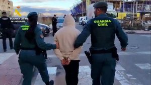 Guardia Civil explotación sexual de mujeres en Roquetas de Mar op_alaragua_almeria_2