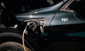 coches con cable (híbridos enchufables y eléctricos)