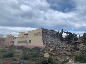 Almeria demolición de inmuebles en Madre María Aznar3