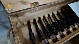 Guardia Civil de la Comandancia de Almería armas_taberna_almeria_editada_05