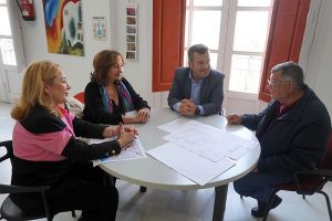 Carboneras Reunión Asociación y Servicios Sociales