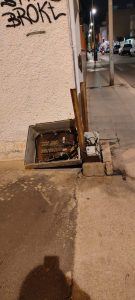 Estado de un Cajetin de electricidad en Ciudad Jardin