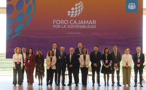 Foro Cajamar Directivos de Cajamar y principales responsables de empresas líderes y expertos en el Foro Cajamar por la Sostenibilidad