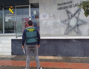 Guardia Civil Detiene a tres personas en Oria
