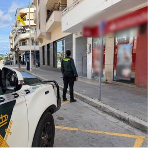 Guardia Civil en La Mojonera editada archivo