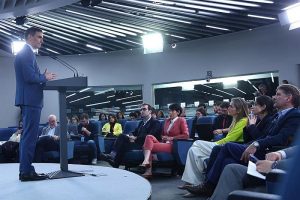 Pedro Sanchez informa medidas contra la guerra