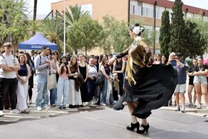 4 UAL 21 ABRIL 2026 FERIA AULA