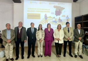 Encuentro Mujeres Cooperativistas_viceconsejera 1