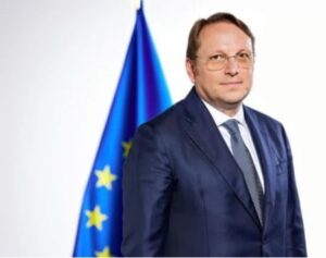 comisario europeo de Salud y Bienestar de los Animales Olivér Várhelyi