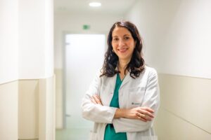 Dra. Lucía Pimentel Villasmil, especialista del Servicio de Dermatología del Hospital Universitario Hospiten Rambla