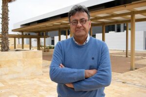 UAL CURSO DE VERANO SOBRE PASADO, PRESENTE Y FUTURO DEL CÁNCER