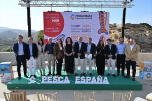 ALMERIA ALCALDESA APOYO SECTOR PESQUERO JORNADA PESCA ILEGAL