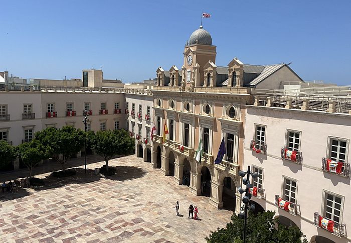 BANDERAS UD ALMERIA PLAZA DE LA CONSTITUCIÓN