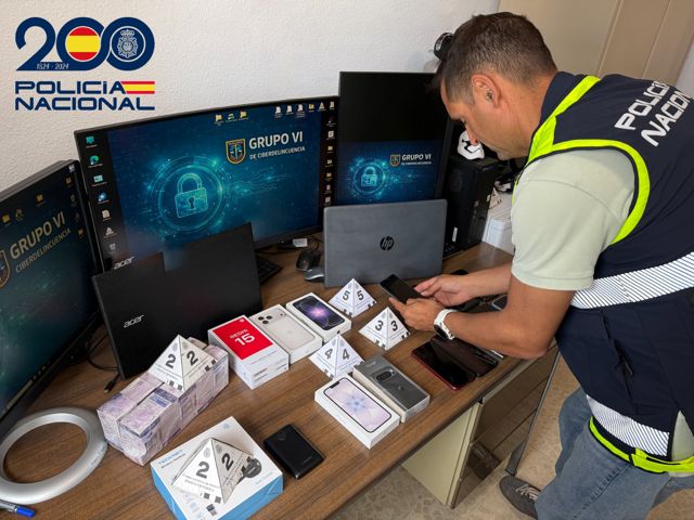 La Policía Nacional detiene en Almería a tres ciberdelincuentes