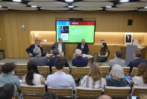 Mesa redonda sobre el compromiso con la sostenibilidad en el sector vitivinícola españolBarómetro sobre la sostenibilidad del sector vitivinícola en España