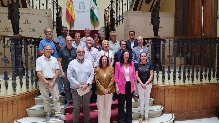 Mesa y Junta. Foto de familia