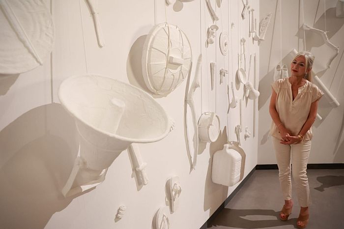 Patricia del Pozo, durante la visita a la exposición del X aniversario del C3A 'Ciudad de quién'