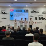 Una buena comunicación entre clubes, entrenadores y familias es básica para detectar y combatir el ‘bullying’ en el deporte