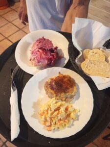 Tapa típica ucraniana servida en el bar La Taverna de la Urbanización de Roquetas de Mar