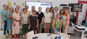 curso de competencias digitales para mayores en el Punto Vuela Dalías