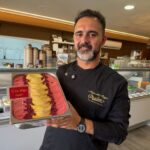 Alejandro Reyes crea un helado artesano con los colores de España para animar a la Selección en el Mundial de Fútbol