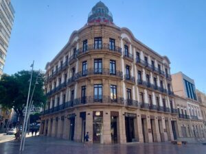 EDIFICIO CASA DE LAS MARIPOSAS (1)