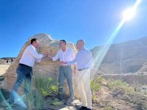 Fernández-Pacheco inaugura el Parque Minero de Macael 2