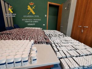 La Guardia Civil interviene 172.718 comprimidos de medicamentos 1