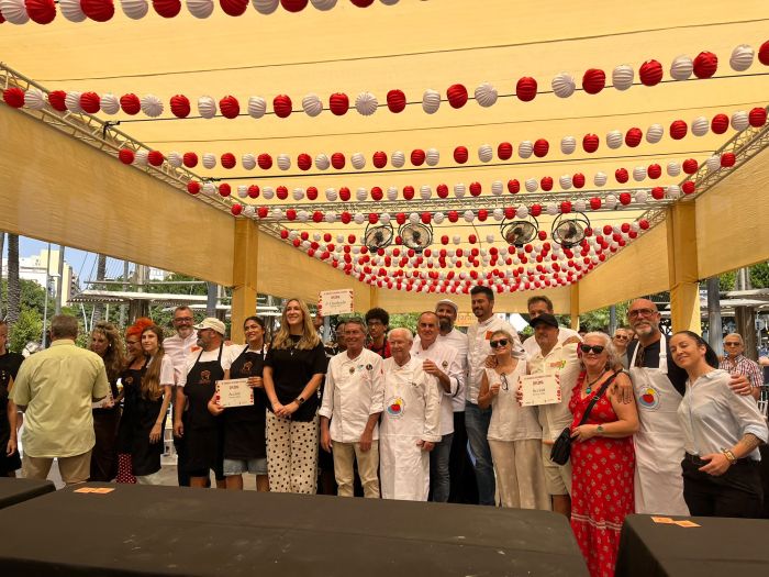 ALMERIìA FERIA - FINAL 30º CONCURSO DE GASTRONOMIìA DE ALMERIìA Entrega diplomas ganadores y foto familia 11