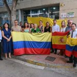 Las instituciones almerienses acompañan a la comunidad colombiana en el minuto de silencio por las víctimas del terremoto 