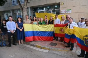 Almeria Minuto de silencio terremoto en Colombia1