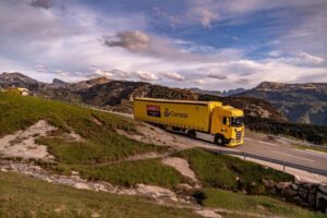 Correos Operador Logistico de La Vuelta 26-