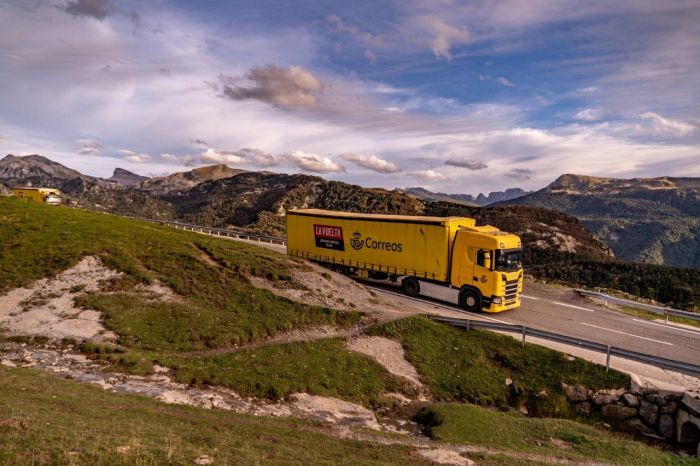 Correos Operador Logistico de La Vuelta 26-