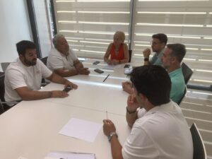 Eloísa Cabrera reunión Feriantes