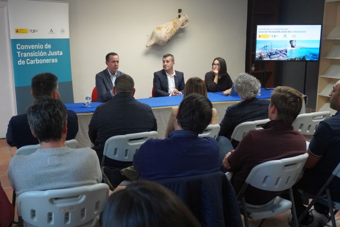 Foto archivo presentación convocatoria ayudas en Carboneras