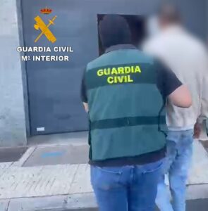 GUARDIA CIVIL FONDON DETENIDO