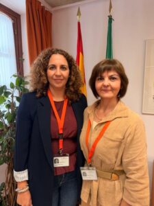 ASANEC plantea reforzar la enfermería familiar y comunitaria para mejorar la calidad y la accesibilidad de la sanidad pública andaluza María Dolores Ruiz y Eva Almán