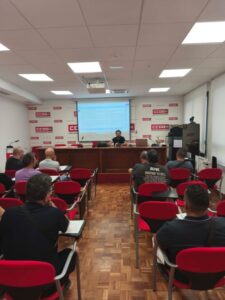 CCOO reúne a los delegados del metal de Almería 1